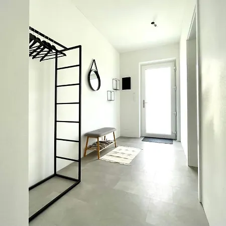 Holiday home Klimatizovany Apartmanovy Dom S Virivkou, 10a