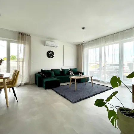 Klimatizovany Apartmanovy Dom S Virivkou, 10a בית נופש