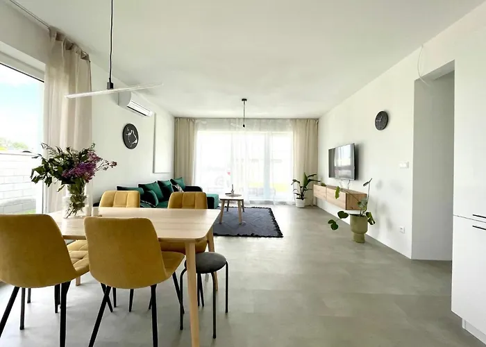 Klimatizovany Apartmanovy Dom S Virivkou, 10a * 塞内奇